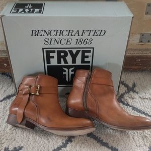 Melissa knotted short Frye boot